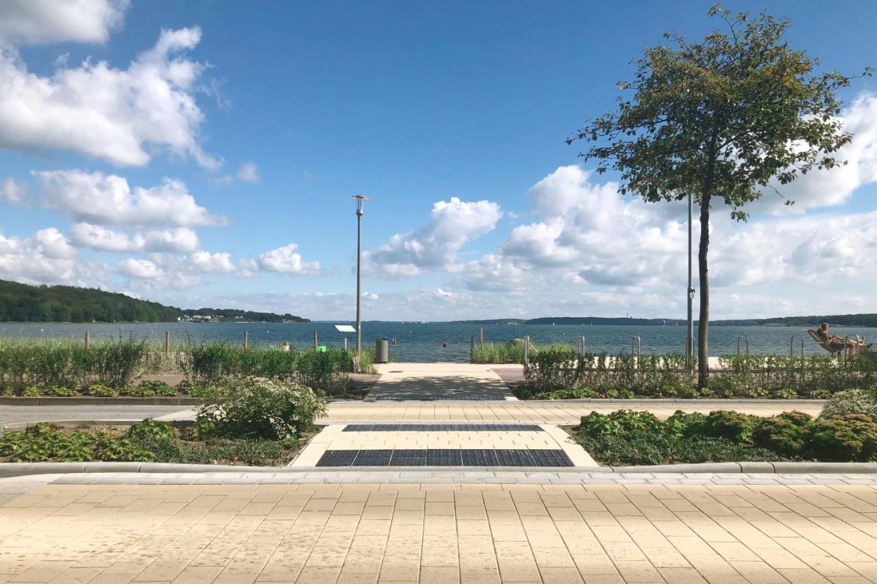 Fewo1846 - Strandresidenz Wassersleben Ufernest - Modernes Studioapartment Mit Balkon Am Strand Harrislee Bagian luar foto